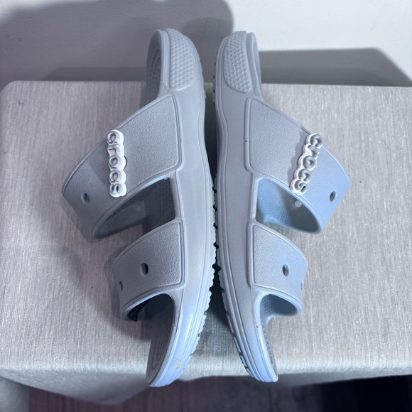 CROCS SZ 7 2 Bands Straps Slii On Comfort Insole Sandals in Light Grey. - Picture 5 of 8